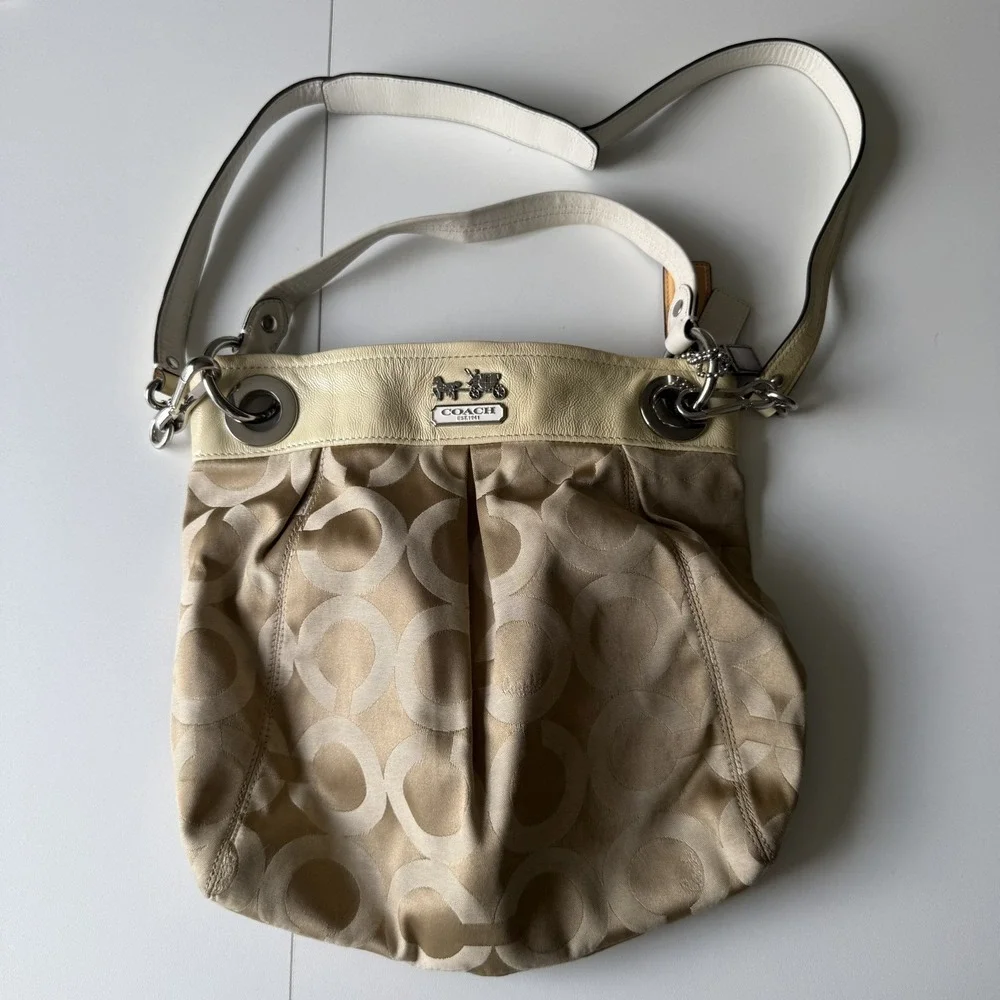 Vintage Signature Madison Coach Bag Authentic #A1069-14579 Beige Good Condition